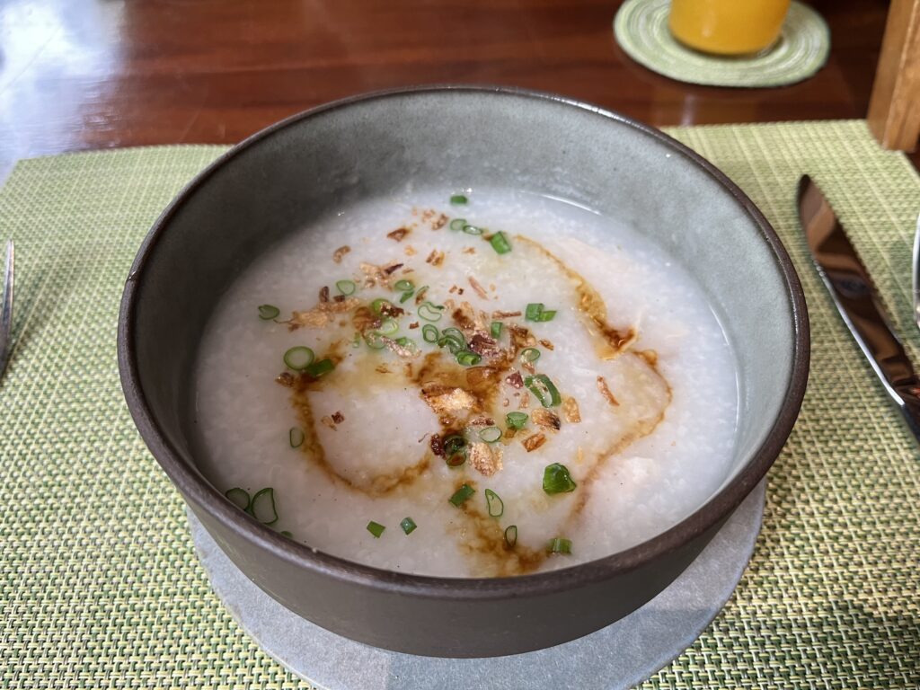ザバンジャラン朝食の中華粥