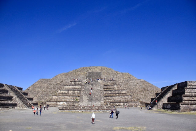 メキシコシティ郊外にあるテオティワカン遺跡