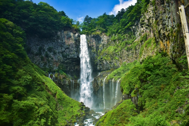 華厳の滝