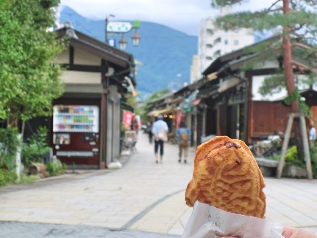 松本市のなわて通り商店街